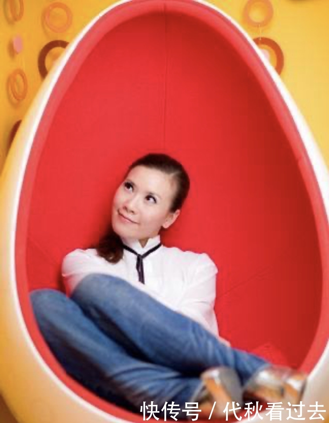 被电视台处罚的六个主持人中,房海燕最受网友关注