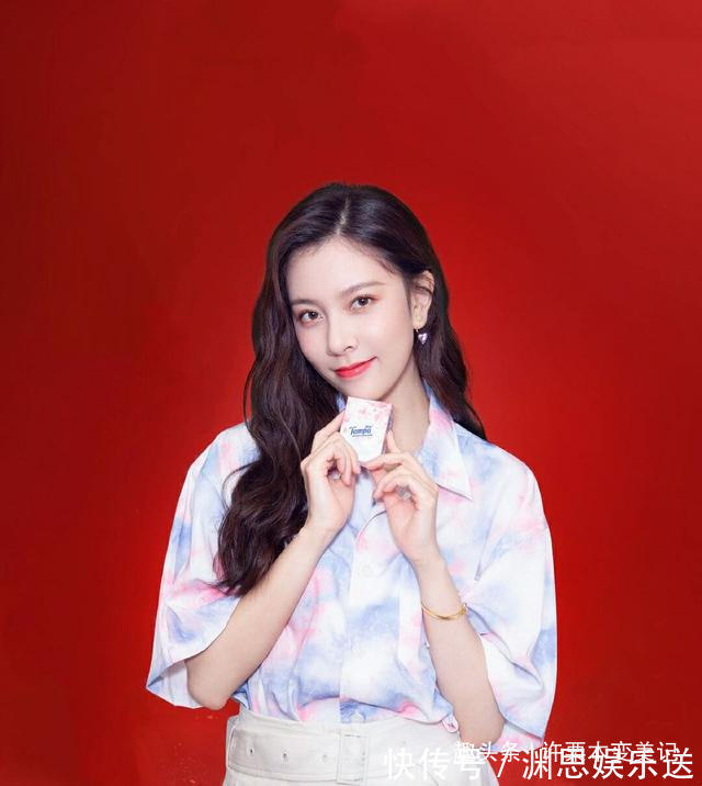 止汗露!包包里常放几样东西的,一般都是讲究的女人,你有几样