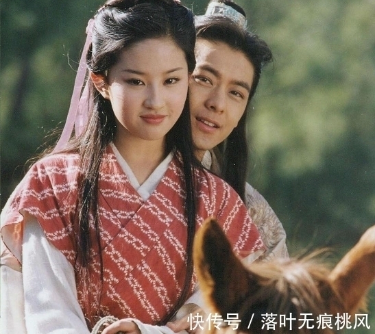 神仙姐姐@段誉收过三个徒弟,一个正一个邪,另一个死在段誉面前