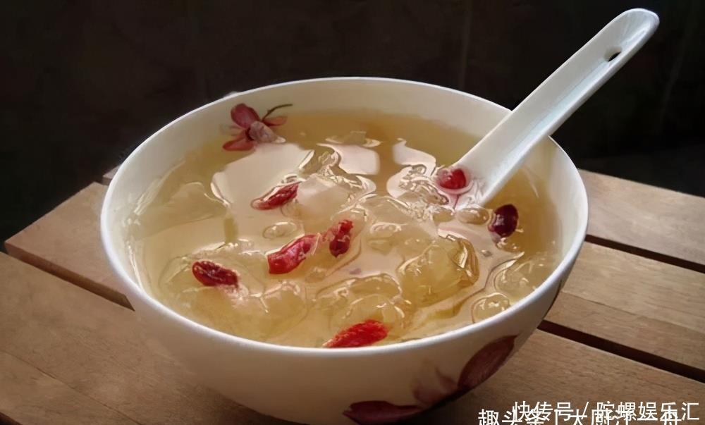  聪明人|红枣不要直接吃，聪明人都这样做，口感香甜醇厚，学不会可惜了