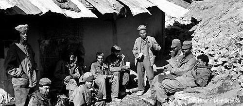 张桃芳|军长问他狙掉过多少敌人，他如实回答，军长说你去给我凑个数！