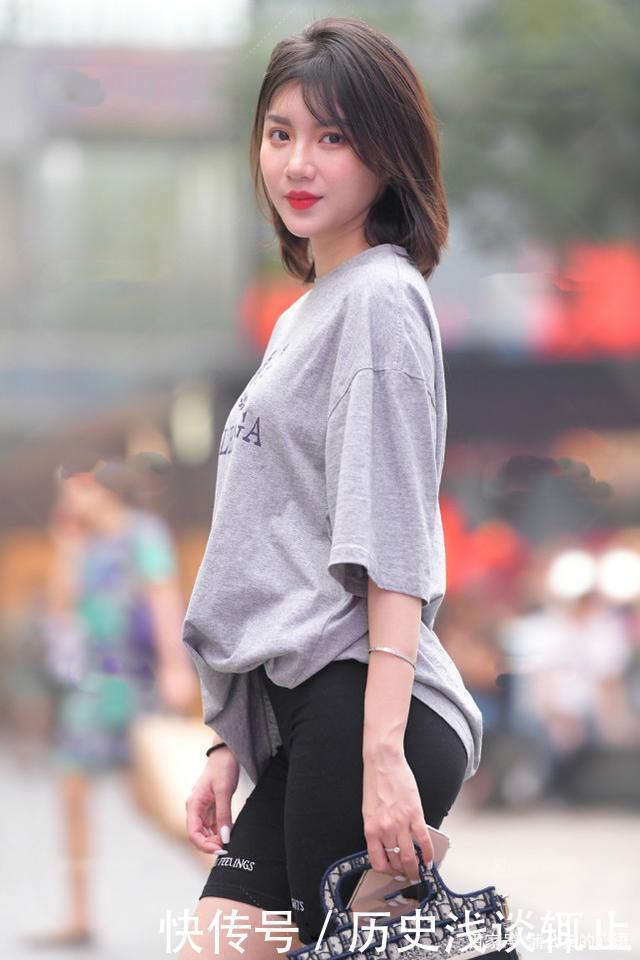 夏日选择休闲运动风穿搭,舒适减龄,造型也更显阳光好看