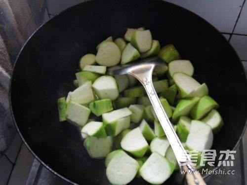 维生素b|三伏天，73岁奶奶天天吃这菜，面色红润身体好，便秘也不见了