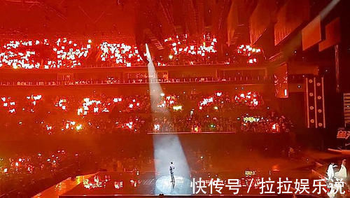 王一博|零互动?肖战王一博台上偷互瞄下台悄悄注视,虾姐表现更显高素质