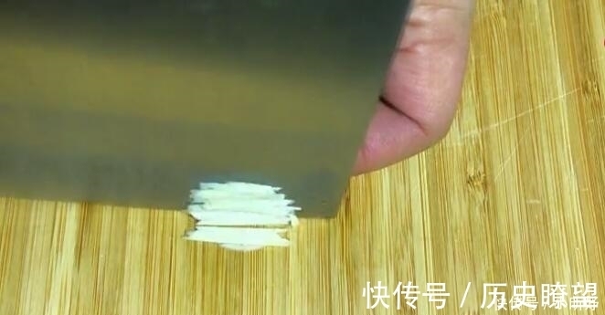 营养|一道素鲜三丝,鲜嫩爽口,补钙清淡又有营养,特别解腻好吃