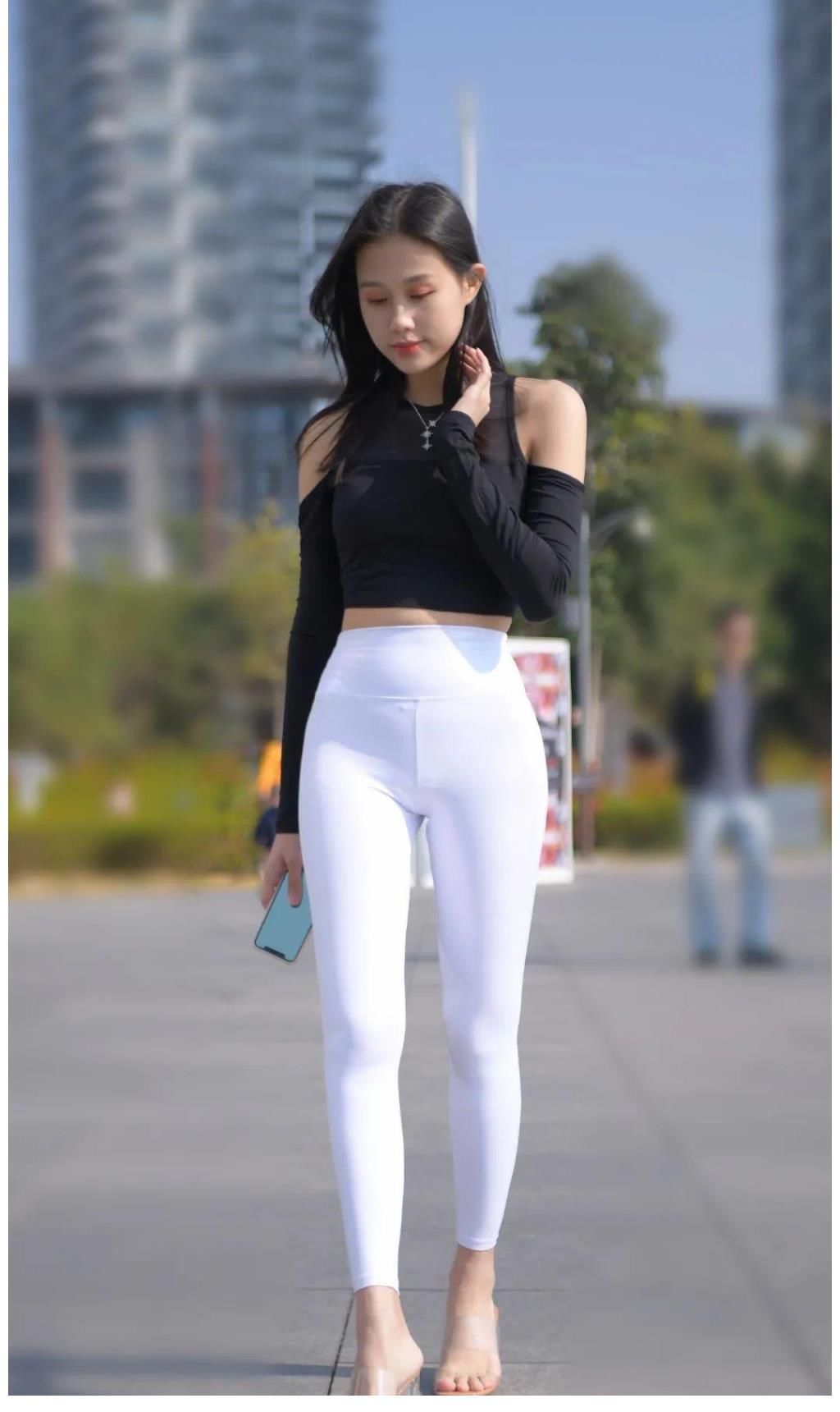 街拍|真的是没招了,像小姐姐这么穿的话,没几个人能比得上吧?