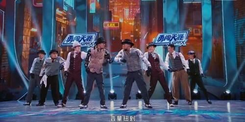 杨凯|《街舞》再拿热度第一！新一期的团舞，一场比一场刺激