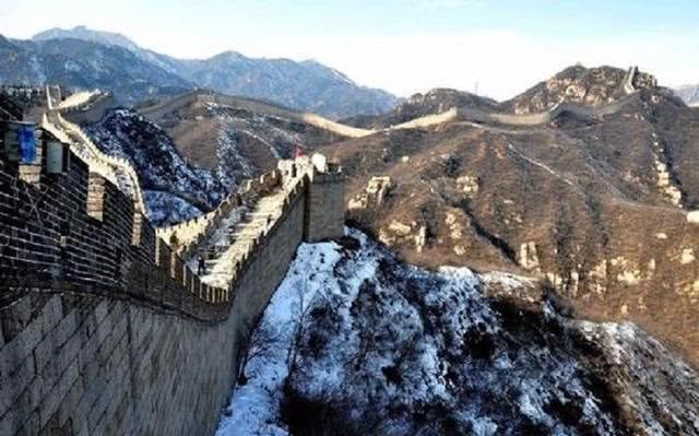 钢筋|没有钢筋混泥土的古代，秦始皇给长城加了什么？能够2千年不倒