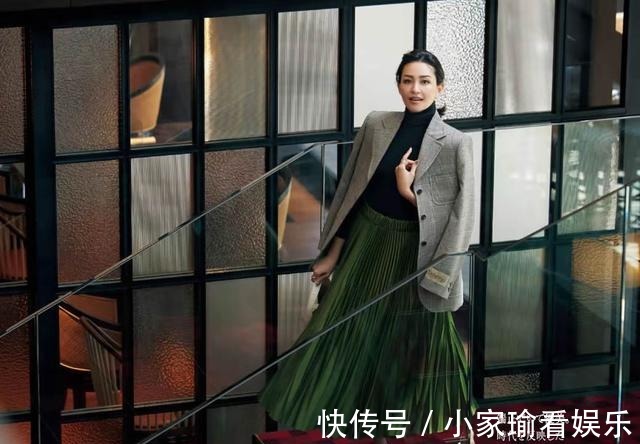 半身裙 凭什么敢说“大女人风”最高级？时髦的“西装外套”穿搭，美呆了