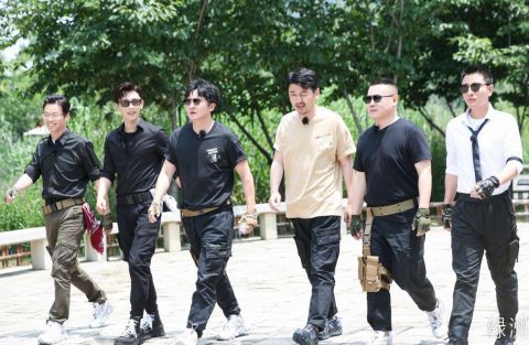 陈志朋|李沁输了游戏却赢了格局，她真的太适合《极限挑战》了