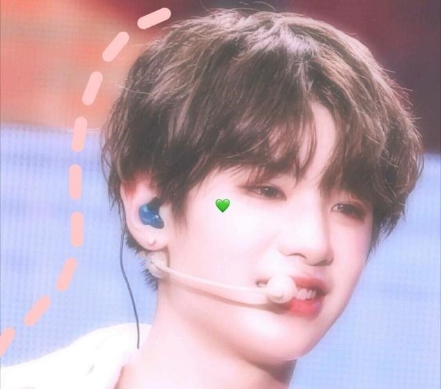 初恋那件小事|赖冠霖归国后成糊咖!同是南韩归国艺人,黄明昊朱正廷凭啥大火