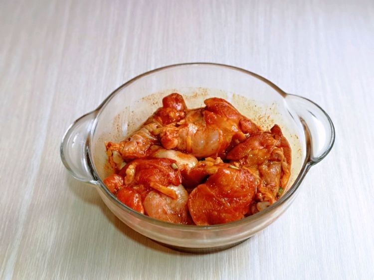 烤好之后出锅装盘即可享用，香气逼人，味道特别棒。