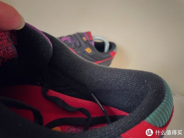 鞋盒 Sneaker 篇一百四十四：亚瑟士三井寿复刻、索康尼Bodega联名、迪亚多纳篮球鞋小晒