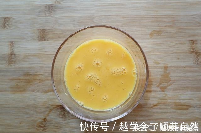 蟹味菇|天冷后,我家就爱吃这菜,热气腾腾端上桌,吃完全身暖和和的