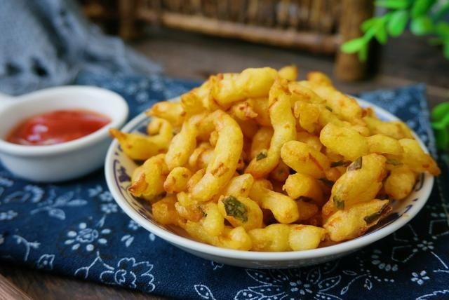 这菜一年四季都便宜,用它做个小吃,酥酥脆脆