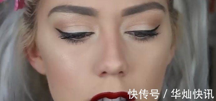 口红 国外美女挑战涂200层口红,用镊子撕掉的瞬间,强迫症表示很舒服