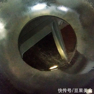 腊鸭腿炒蒜苗|这道腊鸭腿炒蒜苗，看一遍就会