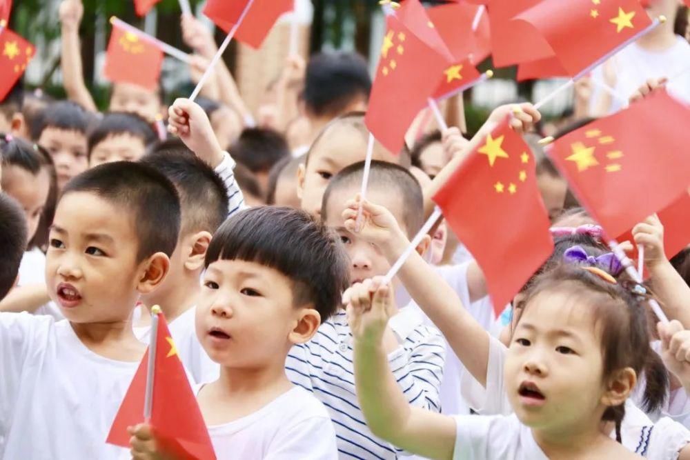 阅读特色课|青青草幼儿园：早期阅读