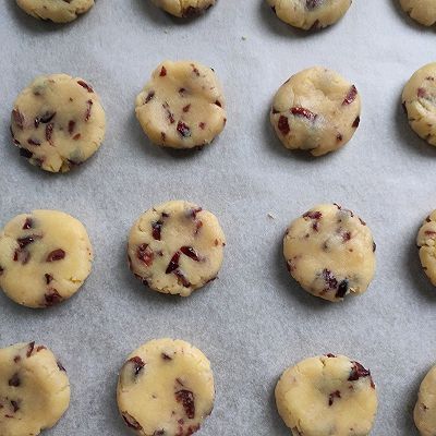 奶香浓郁蔓越莓奶酥