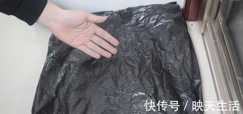 小苏打和白糖加在一起,作用太棒了,解决了很多家庭的烦恼,很实用