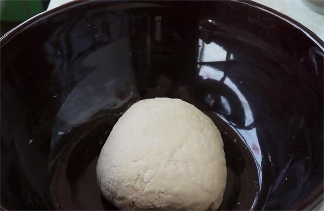 西红柿|这才是西红柿面片最好吃的做法,一做一大锅不够吃,实在太香了