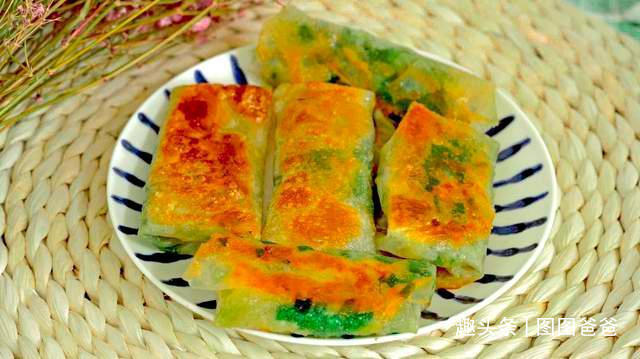 早餐别吃包子馒头了，1块钱饺子皮，5种巧用，美味解馋，孩子最爱