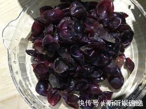 身体不适|怎样吃苹果最养生?营养师:很多人第一口就吃错了,难怪营养没了