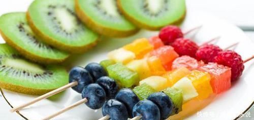 减肥|减肥先“减胃”4招把胃瘦下来,控制热量摄入,才能变瘦