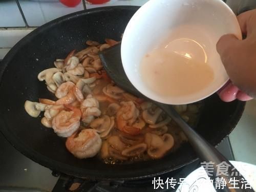碱性食物|老中医不会告诉你,女人要常吃这碱性食物,皮肤白嫩,头发也乌黑
