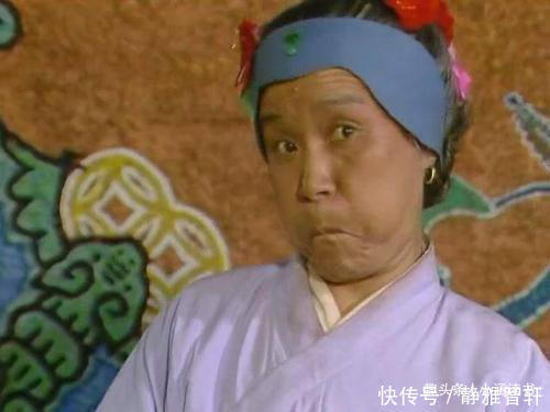 刘姥姥进大观园,先后进过4个女孩房间,为何到宝钗屋里一语不发