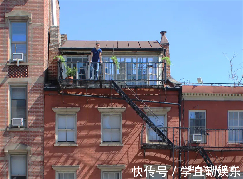 收纳|小伙买下4楼顶层旧公寓，32㎡“鸽子舍”住三年，家里又暖又干净