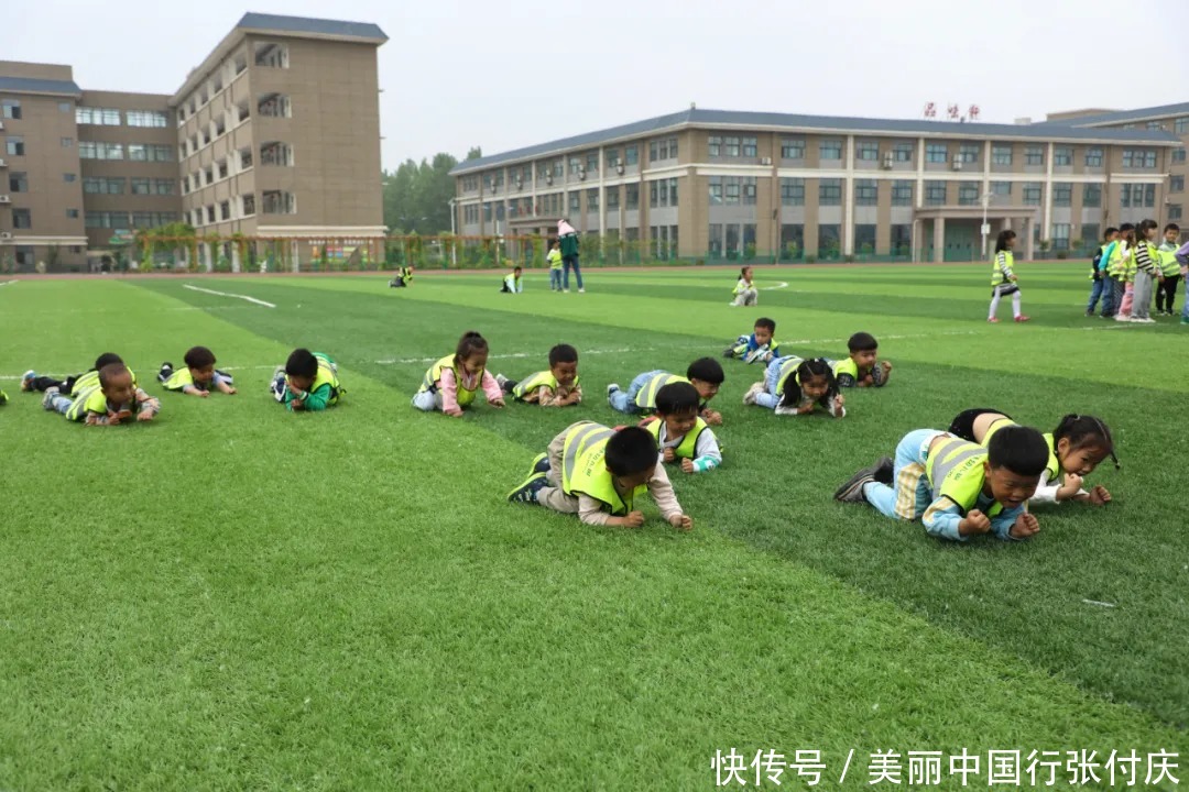 幼儿园|临颍县新时代实验学校2021年春“幼儿园一日游学观校”活动