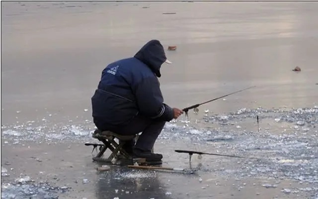 冬天钓鱼不一定非要选深水,其实这三个浅水区的钓点,它也是好位置