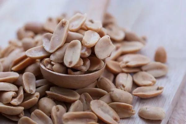 发霉|花生堪称长寿果,但这么吃秒变“催命果”!最养生的吃法是……