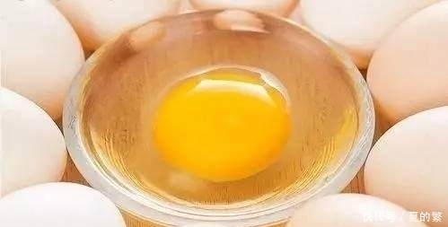 一盆花一年用一个鸡蛋浇花,懒人专门养花施肥必备:鸡蛋