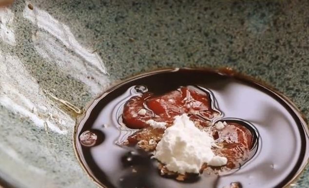 辣椒炒鸡蛋新做法，不用炒不用腌，上桌就被抢光光