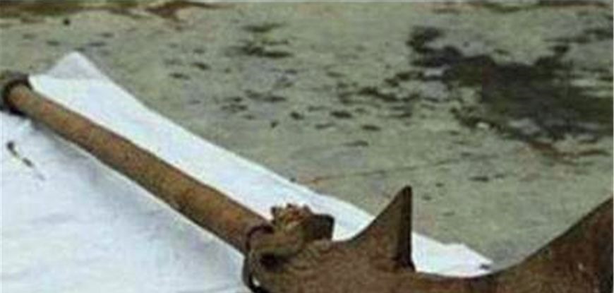 青龙偃月刀$关二爷的墓被挖了,青龙偃月刀真的在里面么怎么还有两种武器!