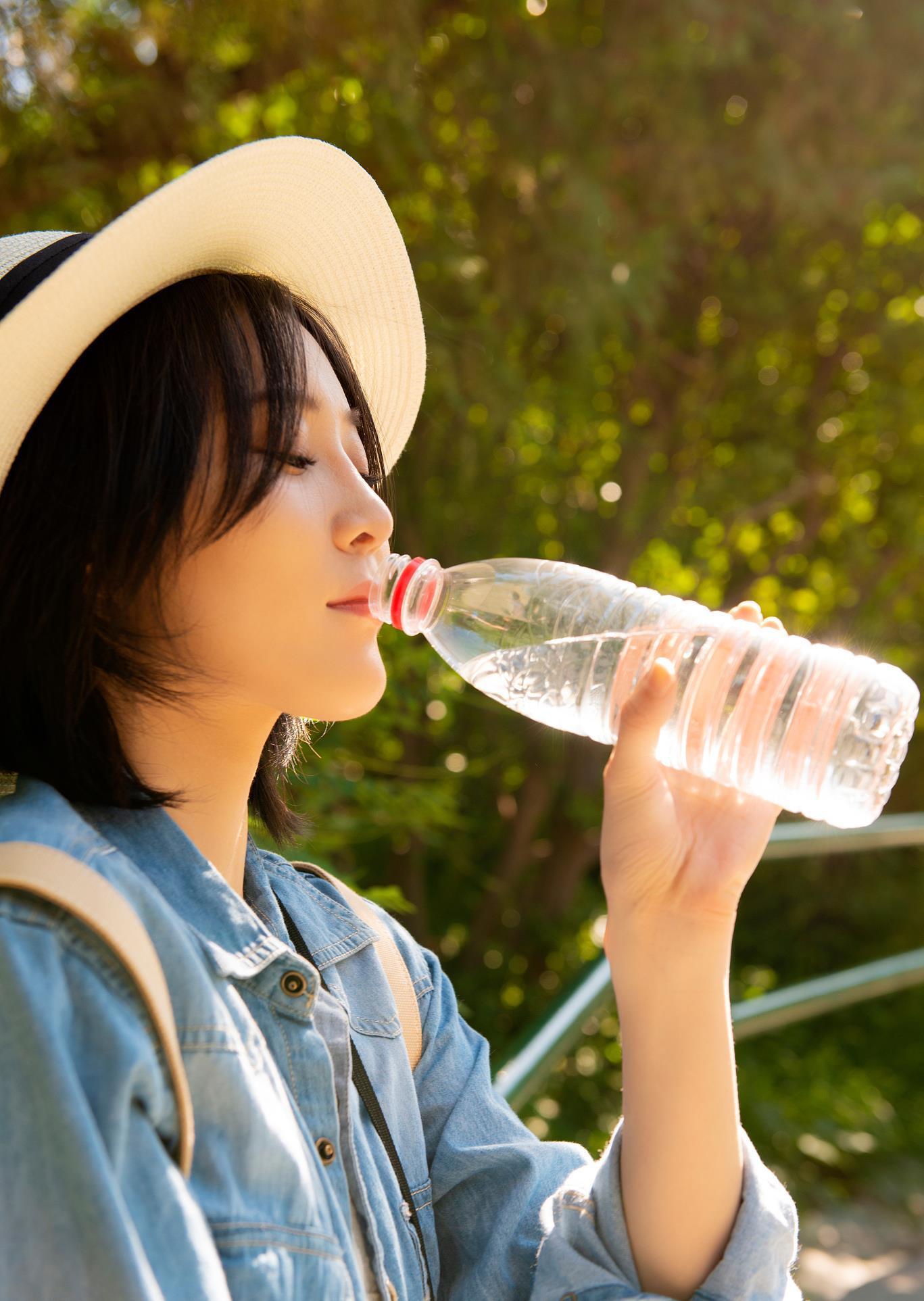 高尿酸|高血脂、高血糖、高血压、高尿酸的对照标准,看完要记得收藏哦~