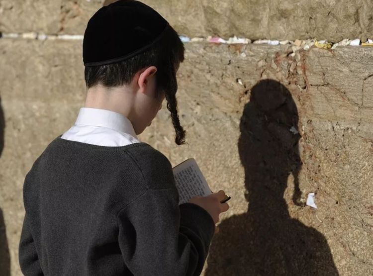 犹太人教育孩子|如何教育孩子?要向犹太人学习,6条黄金守则是对孩子的底线教育