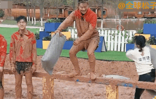 东洋风|胜负心太强还是情商低?宋雨琦用枕头打嘉宾的脸引争议