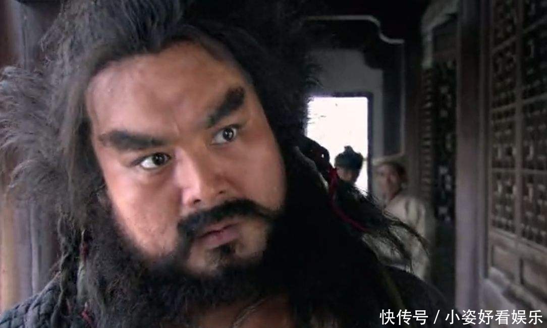 武松李逵都反对招安,为啥宋江要砍李逵的头,却不敢动武松?