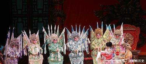 奸谋|唐朝因奸谋夫案私通左邻,撺掇右邻,一条狗牵出的毒妇害夫案