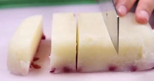 超爱|秋冬雪梨正确做法，不蒸不煮，润肺去火，宝宝超爱吃，辅食首选