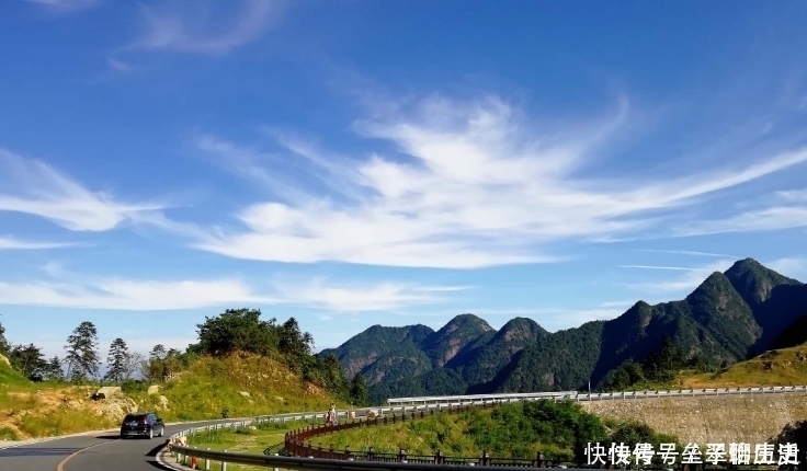 三清山|三清山毗连的怀玉山，自驾一次云端最美天路，感受壮丽雄奇的风景