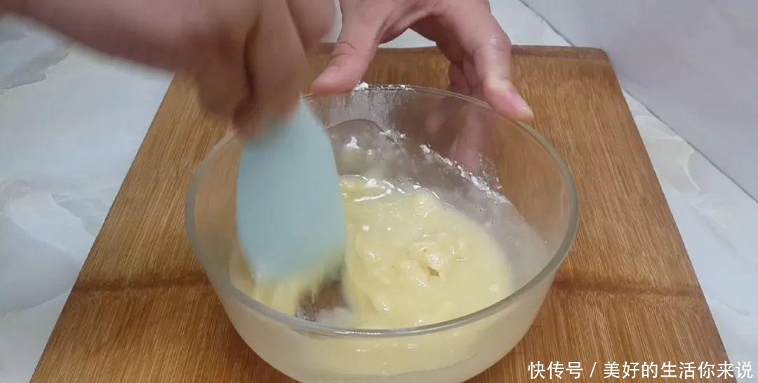 烙饼|烙饼以后就这样做,加1把葱花,张张柔软又筋道,学会天天不起早