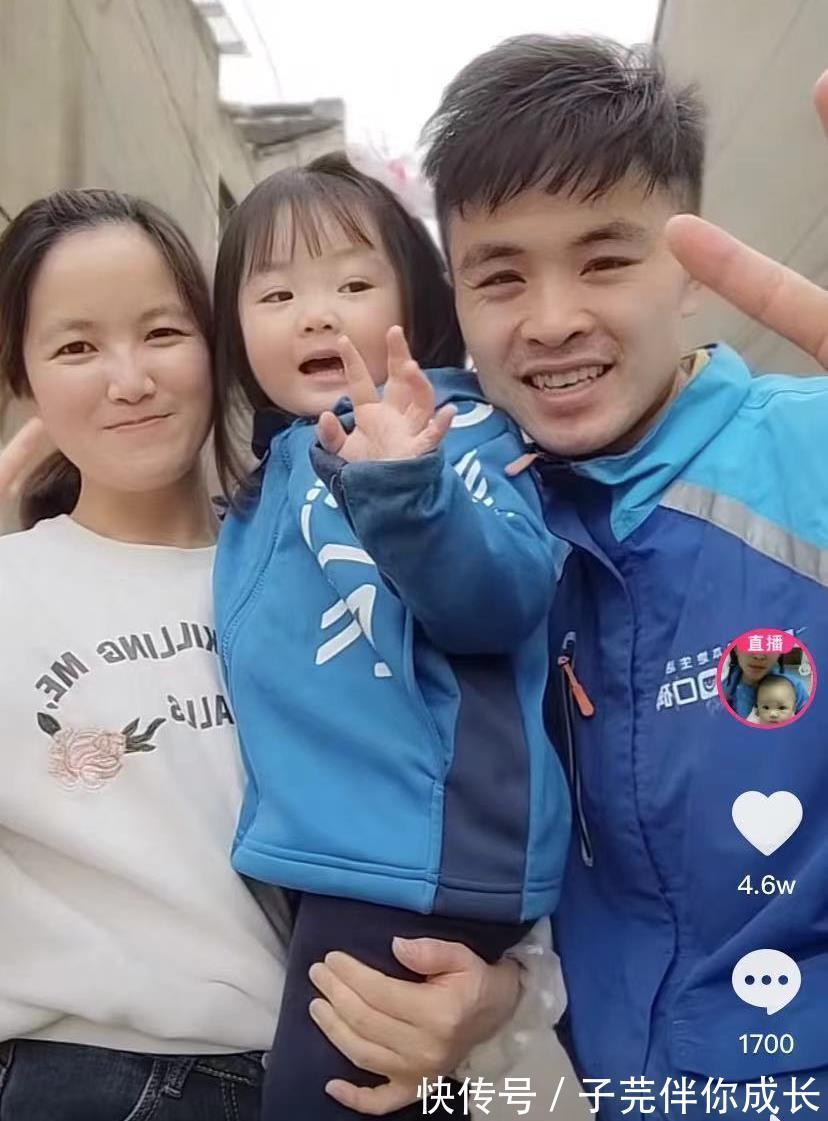 爸爸回来|6个月跟着爸爸送外卖,笑脸治愈无数人,菲儿宝宝如今过得怎样?