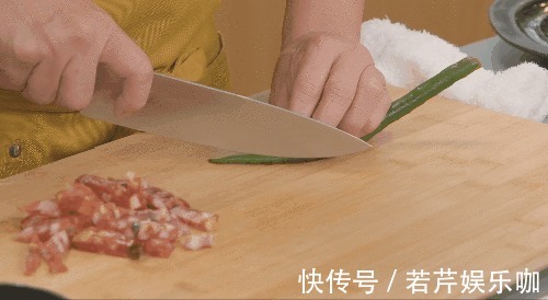 詹姆士|这菜太省心了！随手一炒超级下饭，盘它