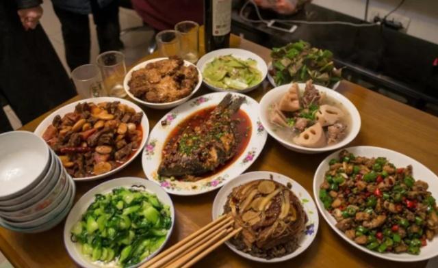 减肥|3类人可以选择不吃晚饭,若你也在其中,刚好可以当做减肥