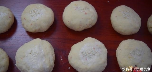 面粉别蒸馒头了,教你好吃做法,比馒头简单,比包子好吃,香!
