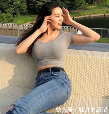 拉力器|42岁阿姨坚持健身,和女儿合照像“姐妹”,看完你想运动了吗